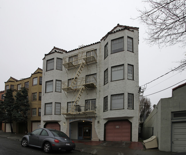 2416 8th Ave in Oakland, CA - Building Photo - Building Photo