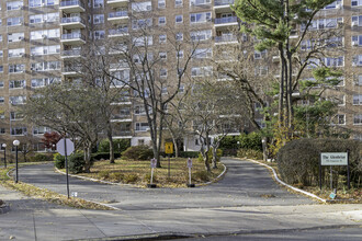 Glen Briar Apartments in Bronx, NY - Building Photo - Building Photo