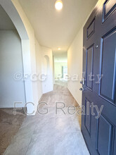 333 Holly Berry Dr in Davenport, FL - Building Photo - Building Photo