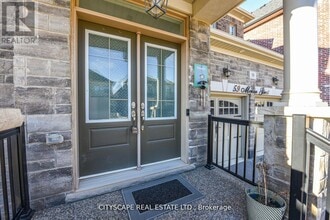 59 Merlin St in Oakville, ON - Building Photo - Building Photo