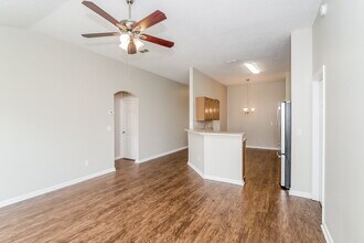 1436 Seawolf Trail N in Jacksonville, FL - Building Photo - Building Photo