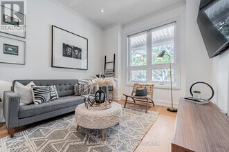 145 Claremont St in Toronto, ON - Building Photo - Building Photo