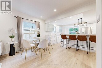 589 Marksbury Rd in Pickering, ON - Building Photo - Building Photo