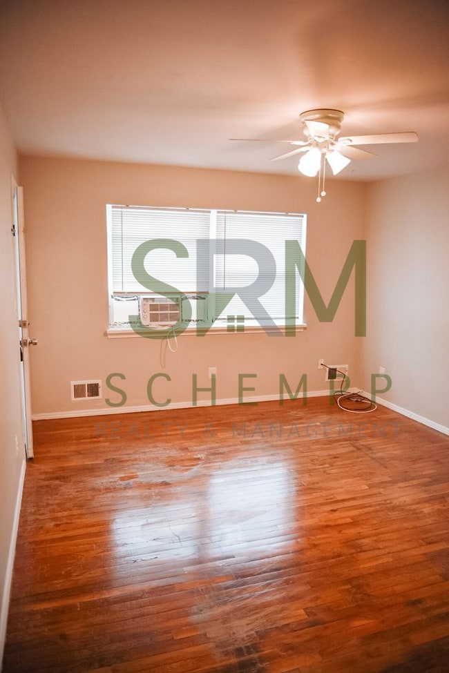 4700 Walnut Grove Ave in Louisville, KY - Building Photo - Building Photo