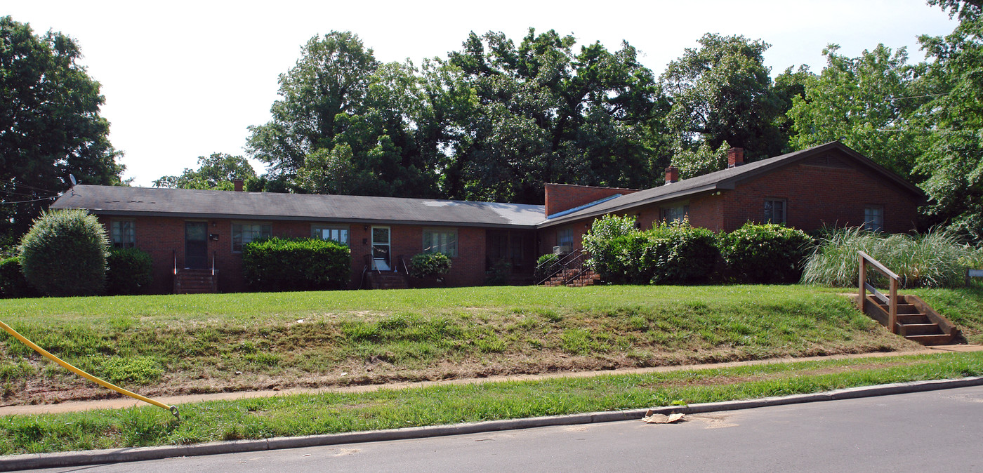 10 Montgomery St in Raleigh, NC - Foto de edificio