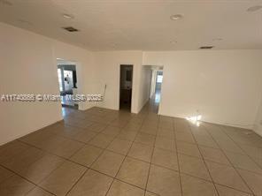 17891 NE 13th Ave in North Miami Beach, FL - Building Photo - Building Photo