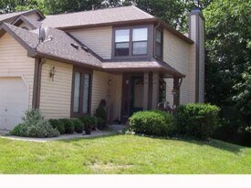 7951 Sunset Cove Dr, Unit SunSet Cove in Indianapolis, IN - Building Photo