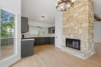 300 Twin Oak Trail in Cedar Park, TX - Building Photo - Building Photo