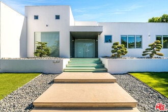 16457 Westfall Pl in Los Angeles, CA - Building Photo - Building Photo