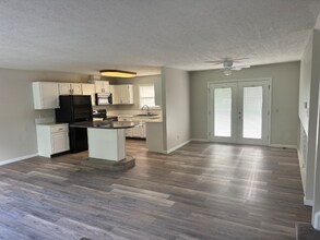 5005 Harmont Ave NE in Canton, OH - Building Photo - Building Photo