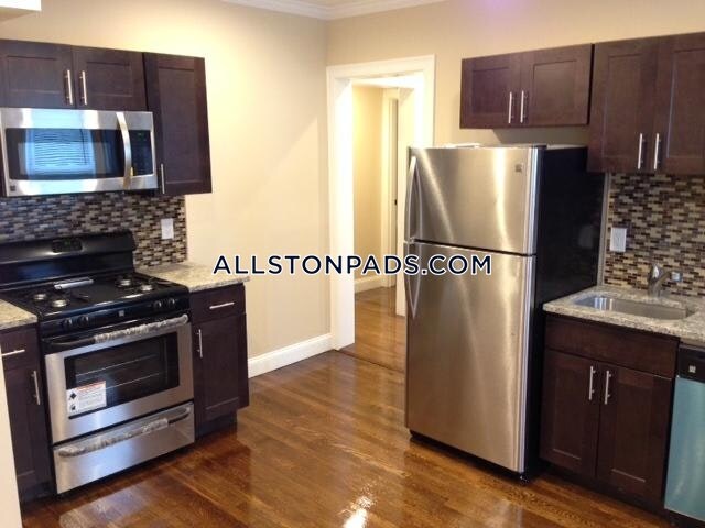 39 Glenville Terrace in Boston, MA - Building Photo
