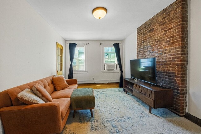 339 Park Ave