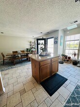 129 Columbus Dr in Franklin Township, NJ - Building Photo - Building Photo
