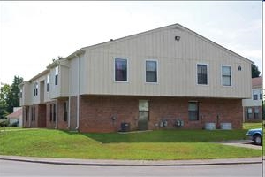 Gate Manor Apartments in Clinton, TN - Building Photo