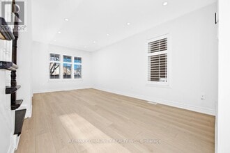 20 McNicol Crescent in Ajax, ON - Building Photo - Building Photo