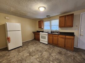 65 Fairview Ave, Unit 65 in Hamden, CT - Building Photo