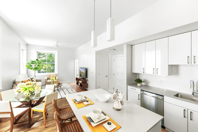 198 Allston St, Unit 1 in Boston, MA - Building Photo - Building Photo