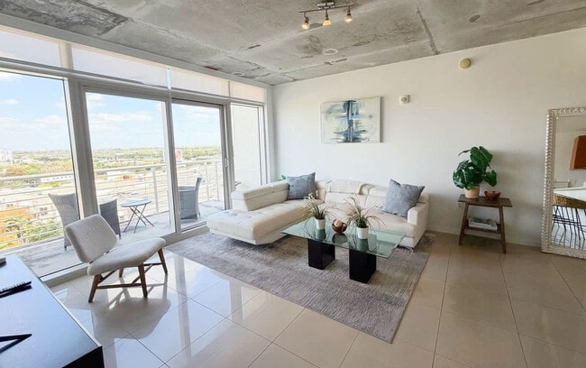 3250 NE 1st Ave, Unit SI FL11-ID1520185P