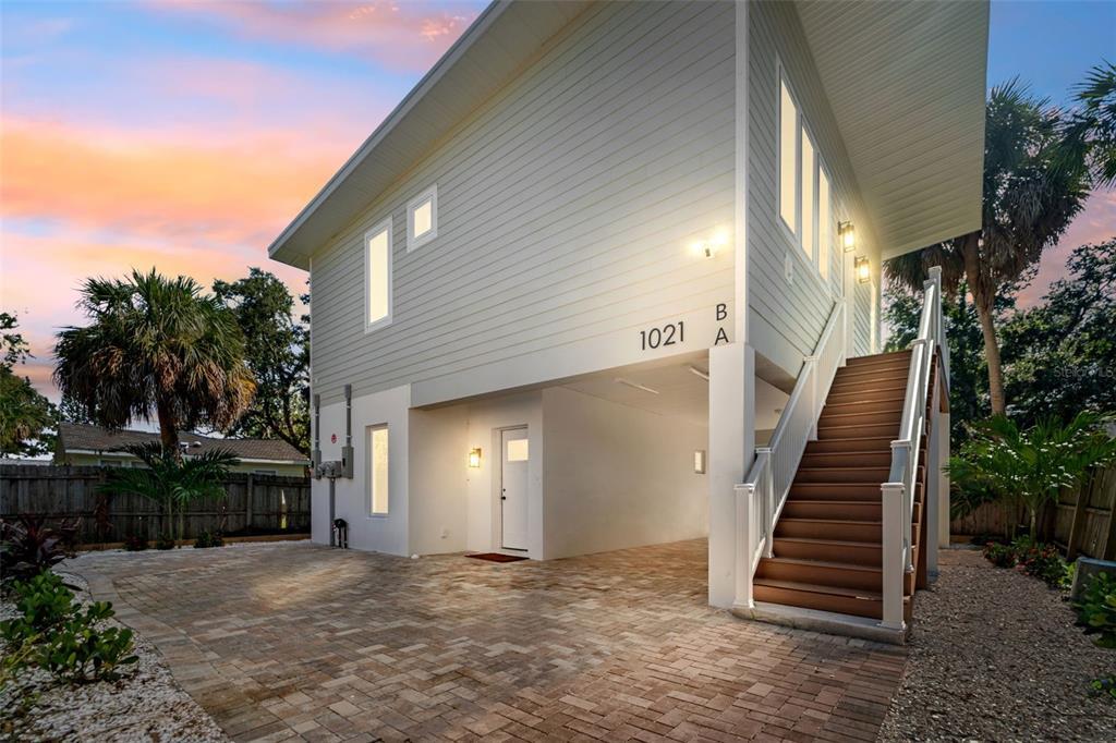 1021 Douglas Ave in Dunedin, FL - Building Photo