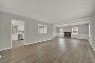 515 Wilcrest Dr in Matthews, NC - Building Photo - Building Photo