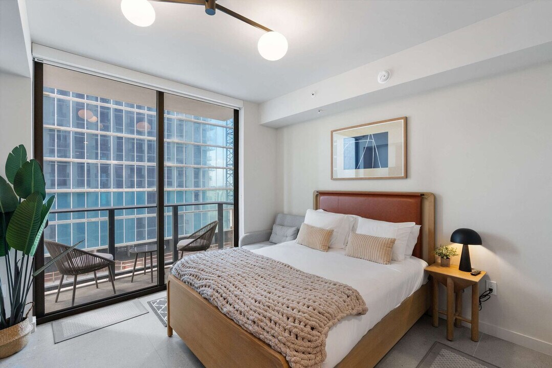 11 NE 6th St, Unit SI ID1373696P in Miami, FL - Building Photo