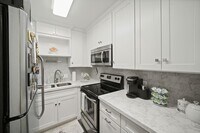 2601 Bellefontaine photo'