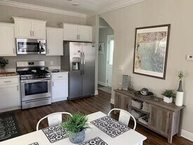 514 W Romana St in Pensacola, FL - Building Photo