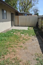 Patio Gardens in Fullerton, CA - Building Photo - Building Photo