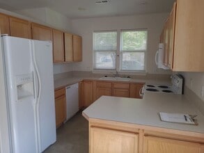 506 Kentucky Dr in Moses Lake, WA - Building Photo - Building Photo