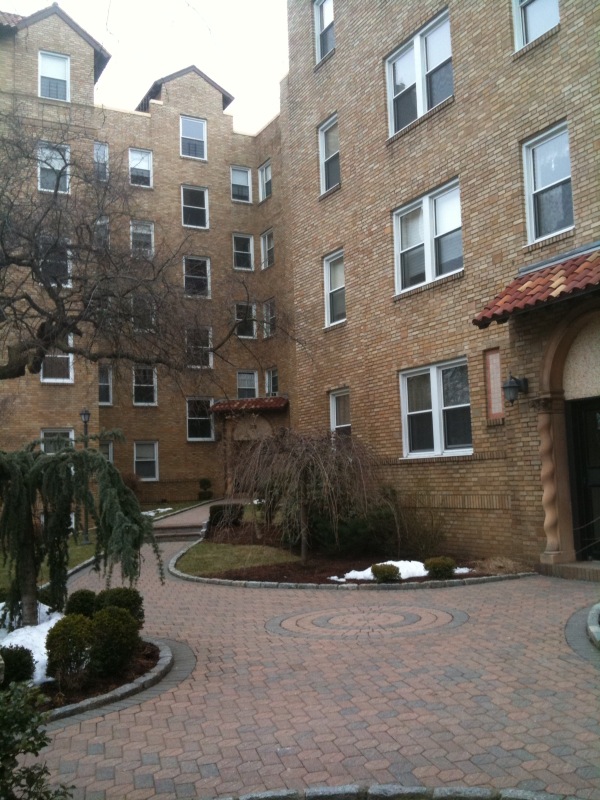 Seville in Mount Vernon, NY - Foto de edificio - Building Photo