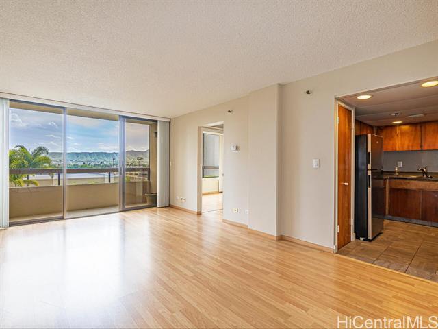 2499 Kapiolani Blvd in Honolulu, HI - Foto de edificio - Building Photo