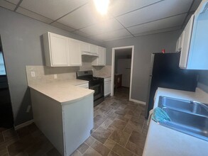 1205 E Converse St in Springfield, IL - Building Photo - Building Photo