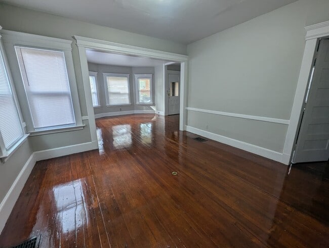 331 Ellsworth Ave, Unit 2