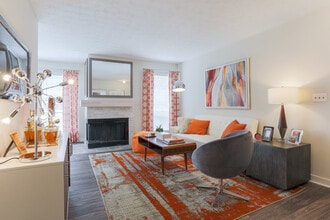 The Hundred Exchange in Fayetteville, GA - Foto de edificio - Interior Photo