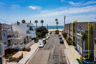 49 15th St, Unit A in Hermosa Beach, CA - Building Photo - Building Photo