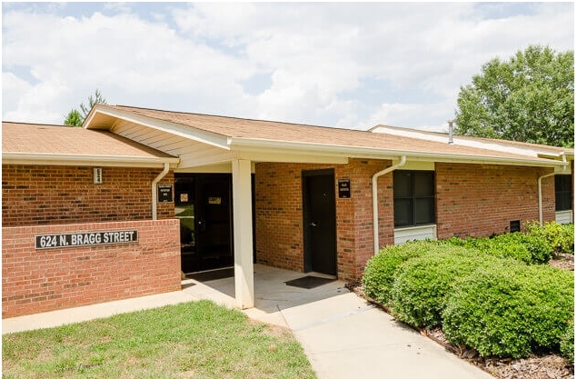 AMP - Serenity Place in Monroe, NC - Foto de edificio