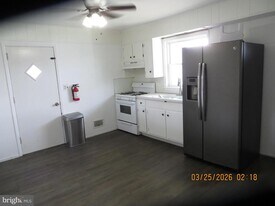 2472 YDV-HAM SQUARE Rd in Hamilton Township, NJ - Building Photo