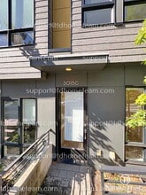3015 30th Ave W in Seattle, WA - Foto de edificio - Building Photo