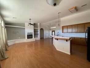 9440 Evelyn Ave in California City, CA - Building Photo - Building Photo