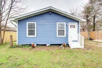 8627 Wileyvale Rd in Houston, TX - Building Photo - Building Photo