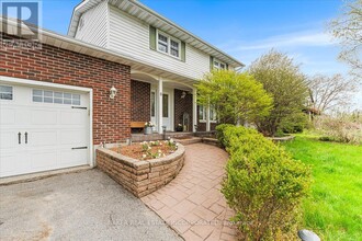 8 Lakeview Heights in Brighton, ON - Building Photo - Building Photo