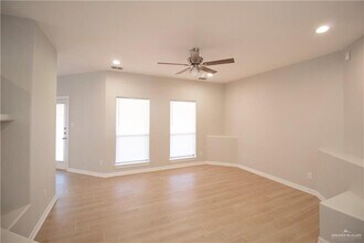 21 Morning Ln in Mission, TX - Building Photo - Building Photo