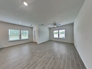 2137 Windward Cay Ln in Middleburg, FL - Foto de edificio - Building Photo