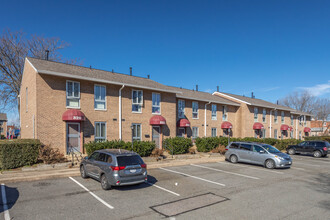 Princess Square in Alexandria, VA - Building Photo - Primary Photo