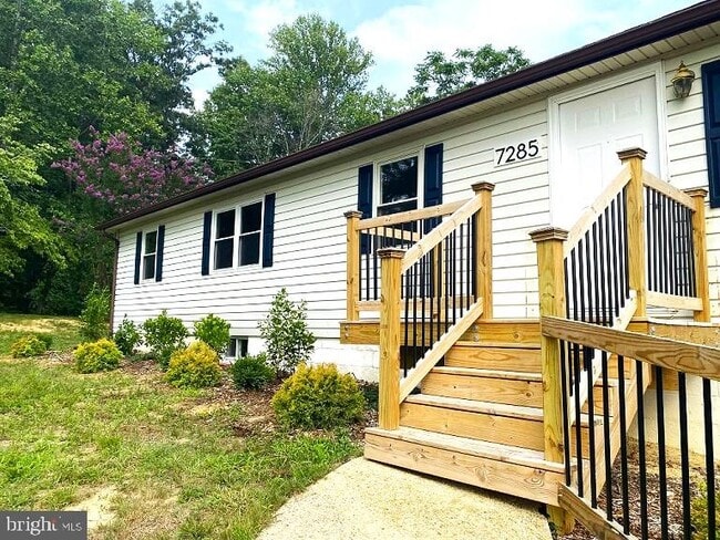 property at 7285 Clyde Jones Rd