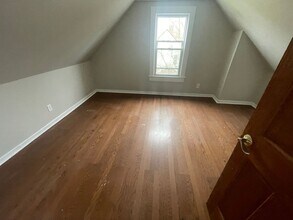 1337 E 84th St in Cleveland, OH - Building Photo - Building Photo