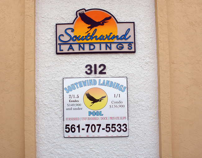 Southwind Landing in North Palm Beach, FL - Building Photo - Building Photo