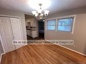 219 Ingleside Dr in Fayetteville, NC - Foto de edificio - Building Photo
