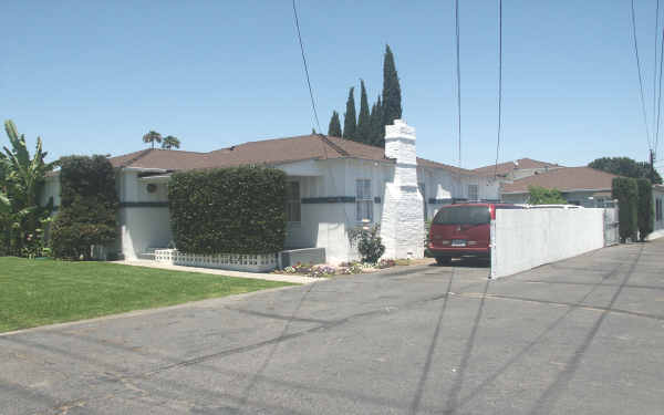 326-328 N East St in Anaheim, CA - Building Photo - Building Photo