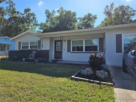 5 N Adams St in Beverly Hills, FL - Building Photo